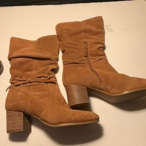 Violet & Red Janine Tall Shaft brown Suede Boot Size 9